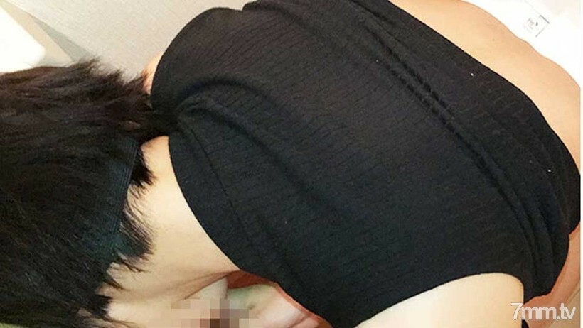 SHIROTSUMA0022 【主妇】【单拍】打扫卫生打盹累了的老婆，从内裤边插了一根肉棒。中出追上厕所的老婆